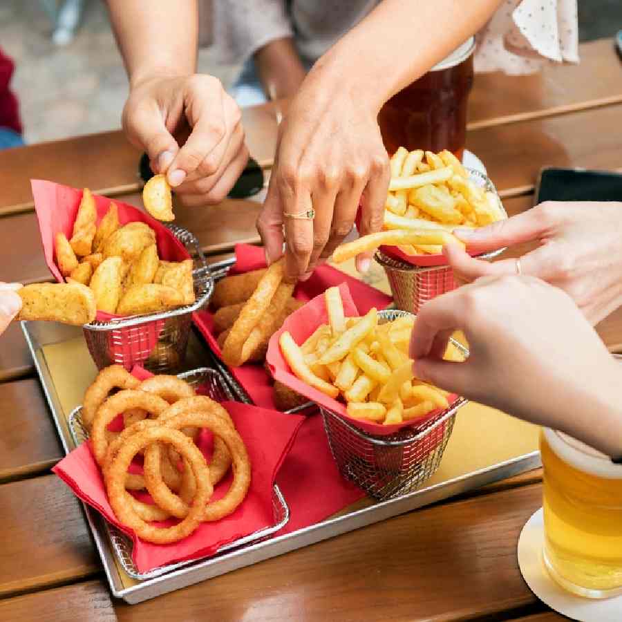 নিরামিষ, তবু নিরামিষ নয়।