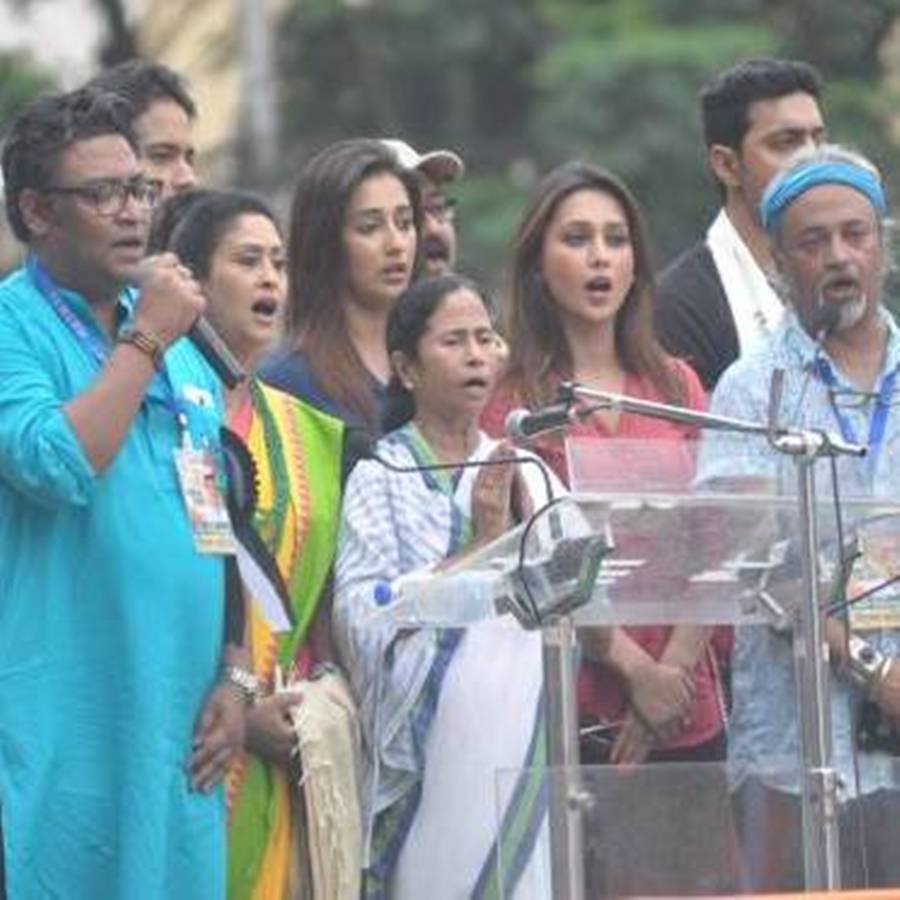 Film stars turned TMC MLAs & MPs opine about 21 July meeting and the rush in the city dgtl