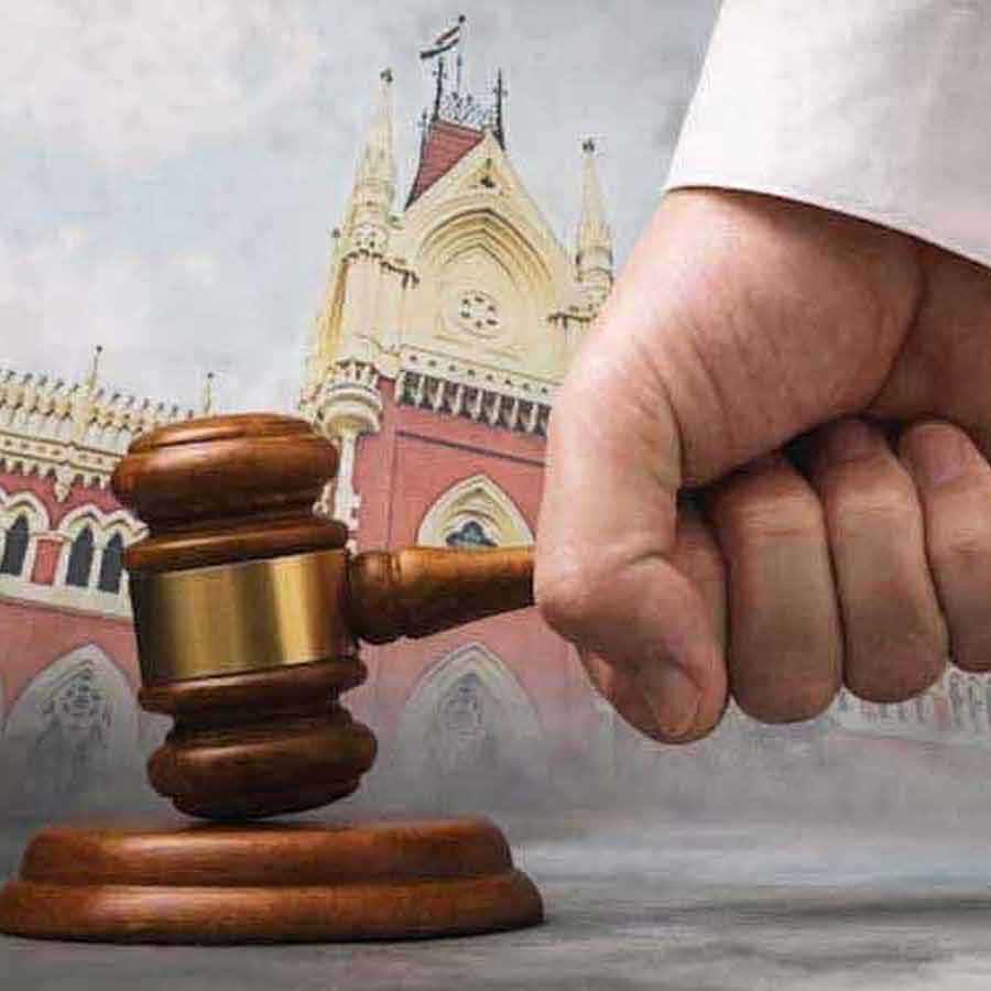 One police personnel and a home guard moves to Calcutta High Court seeking bail in BJP Worker Abhijit Sarkar death case dgtl