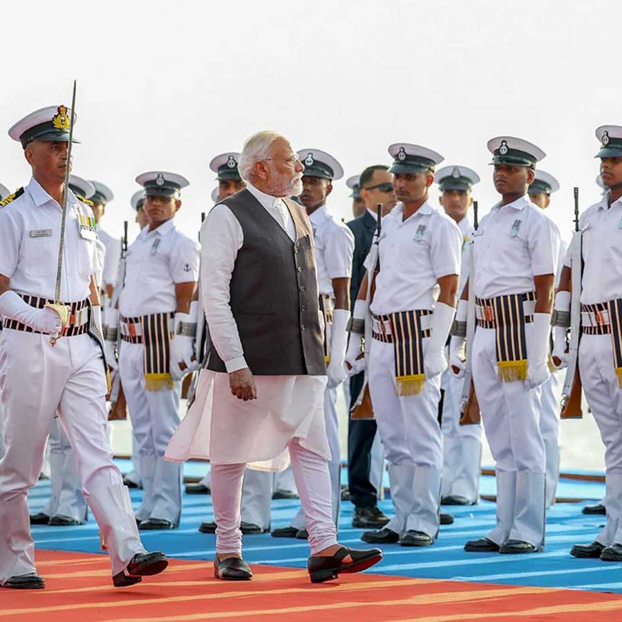 Indian Navy’s indigenous conventional diesel-electric submarines design to be ready with a year under Project 76