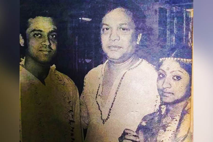 মহুয়া রায়চৌধুরী, তিলক চক্রবর্তীর বিয়েতে উত্তমকুমার।