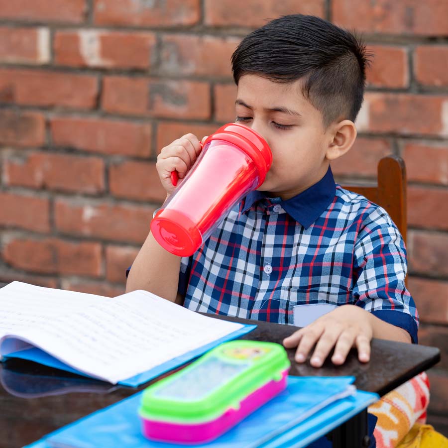 How to be hydrated your child in monsoon dgtl