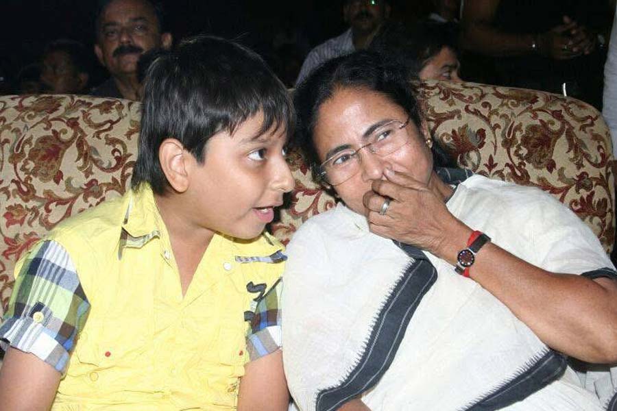 মমতা বন্দ্যোপাধ্যায়ের সঙ্গে সোহেল।