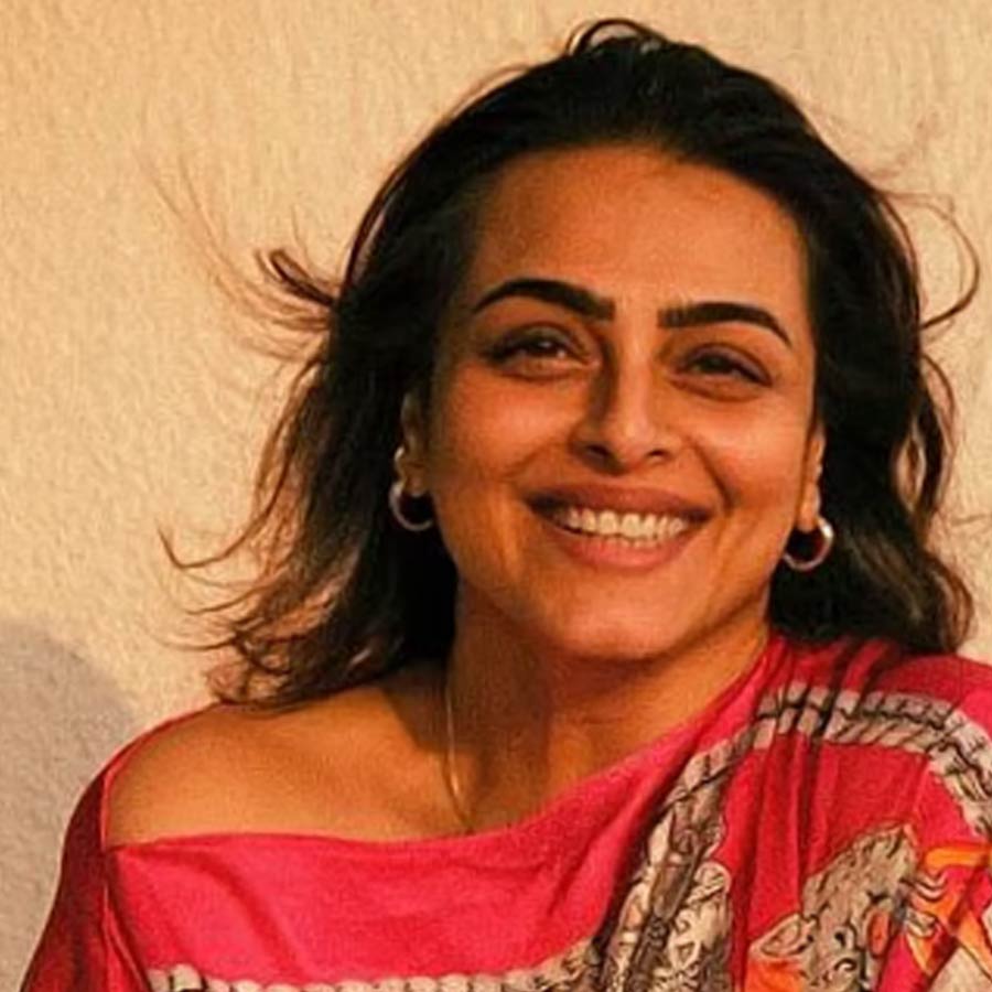 কর্মক্ষেত্রে জটিলতার পাশাপাশি পারিবারিক অশান্তি সামলাতে পারছিলেন না রিকু। তাই শিল্পার থেকে দূরত্ব বজায় রাখতে শুরু করেন তিনি। তার পর নায়িকার জন্য অন্য ম্যানেজার খুঁজে আনেন রিকু। রিকুর কথায় মুকুল আগরওয়ালকে নতুন ম্যানেজার হিসাবে নিয়োগ করেন শিল্পা। তাঁর সঙ্গেও শিল্পার পরকীয়া সম্পর্ক নিয়ে বলিউডে জল্পনা শুরু হয়।