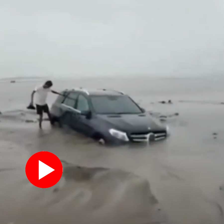 Video of Mercedes getting stuck in sand on Surat beach when stunt went wrong goes viral dgtl