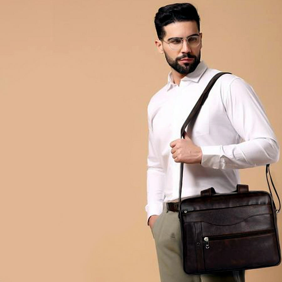 একটি  ফিতে দেওয়া ব্যাগ ভার বহনের ক্ষেত্রে কাঁধের জন্য কতটা ভাল?