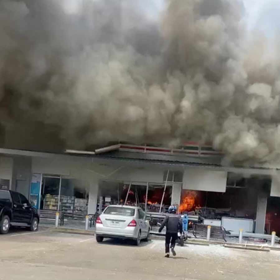Thailand F-16 fighter jet bombs Cambodian targets as border clash escalates dgtl