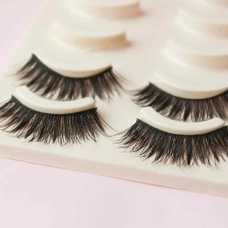Side-effects of using Eyelash Extensions dgtl