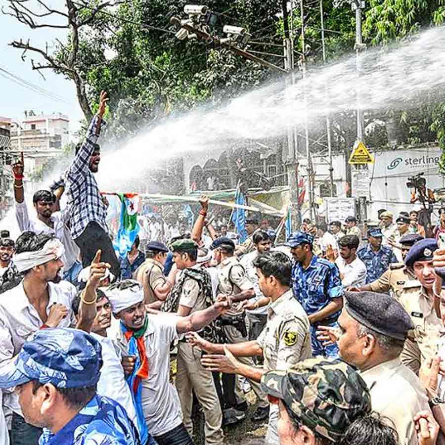 Speculations arise over rapid elimination of names from voter lists in Bihar