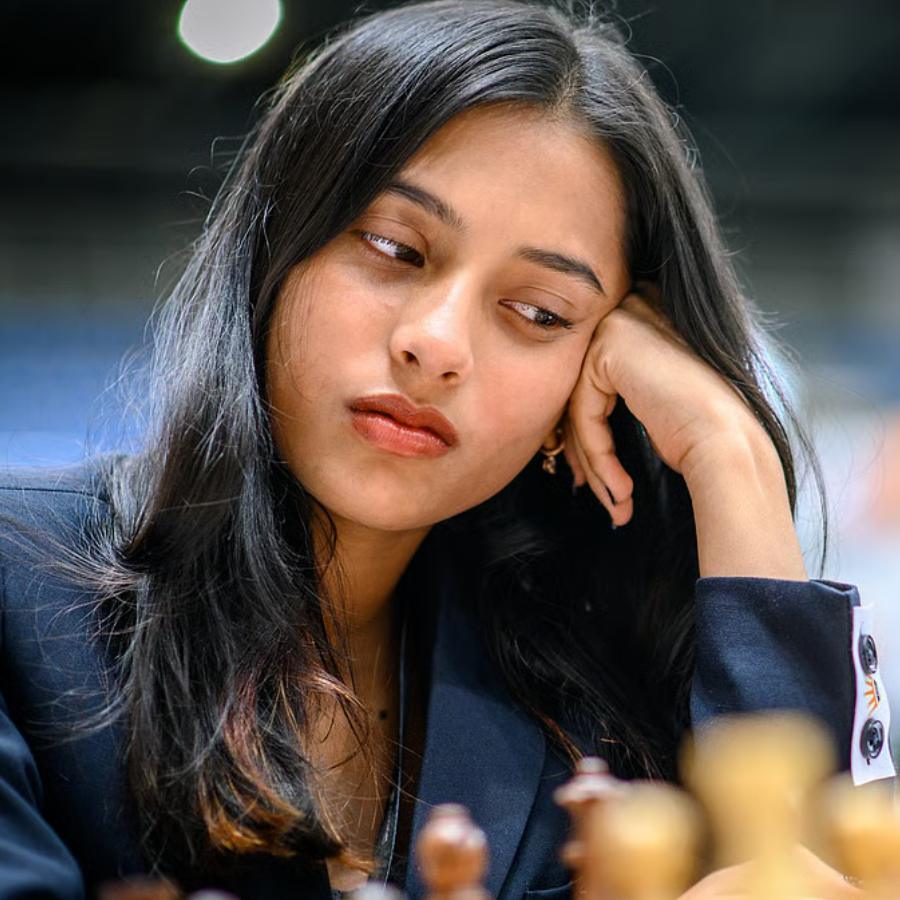 Looking at Divya Deshmukh, it is clear that all darkness is dispelled by the light of success