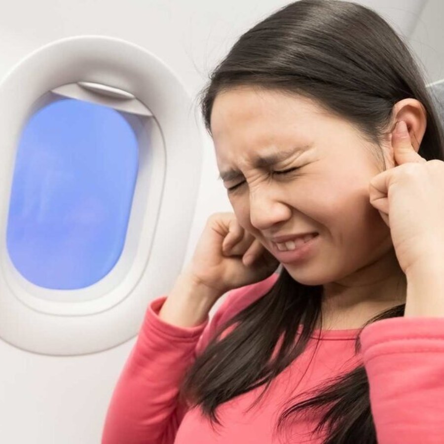 How to prevent ear popping while travelling on a flight or lift dgtl