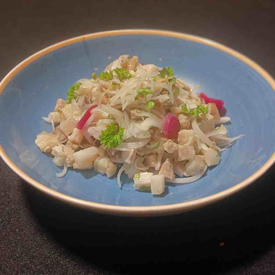 পর্ক স্যালাড।