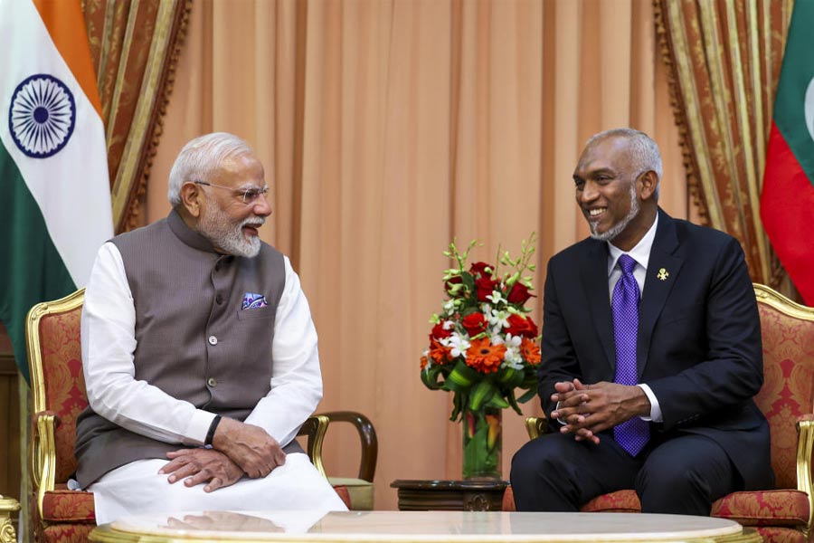 India extends over 4850 crore credit line to Maldives on Friday