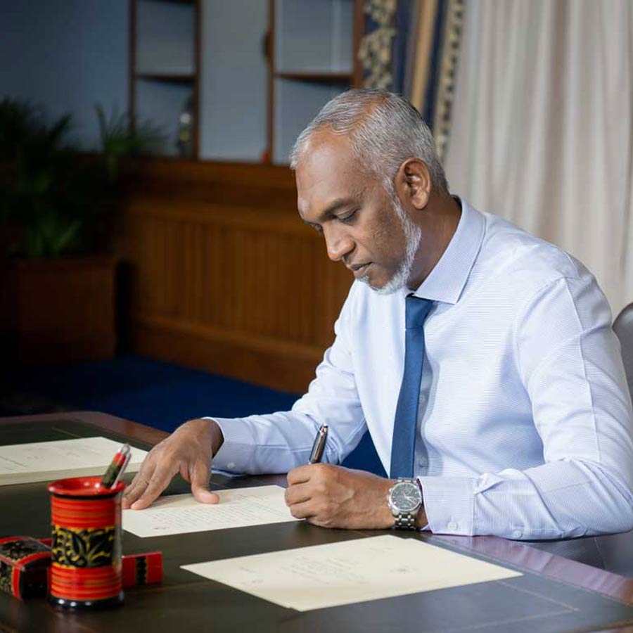 India extends over 4850 crore credit line to Maldives on Friday