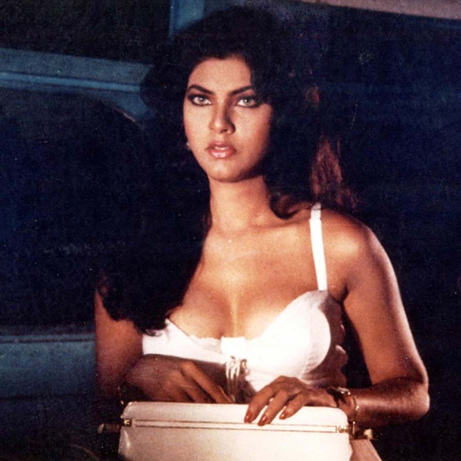 Kimi Katkar