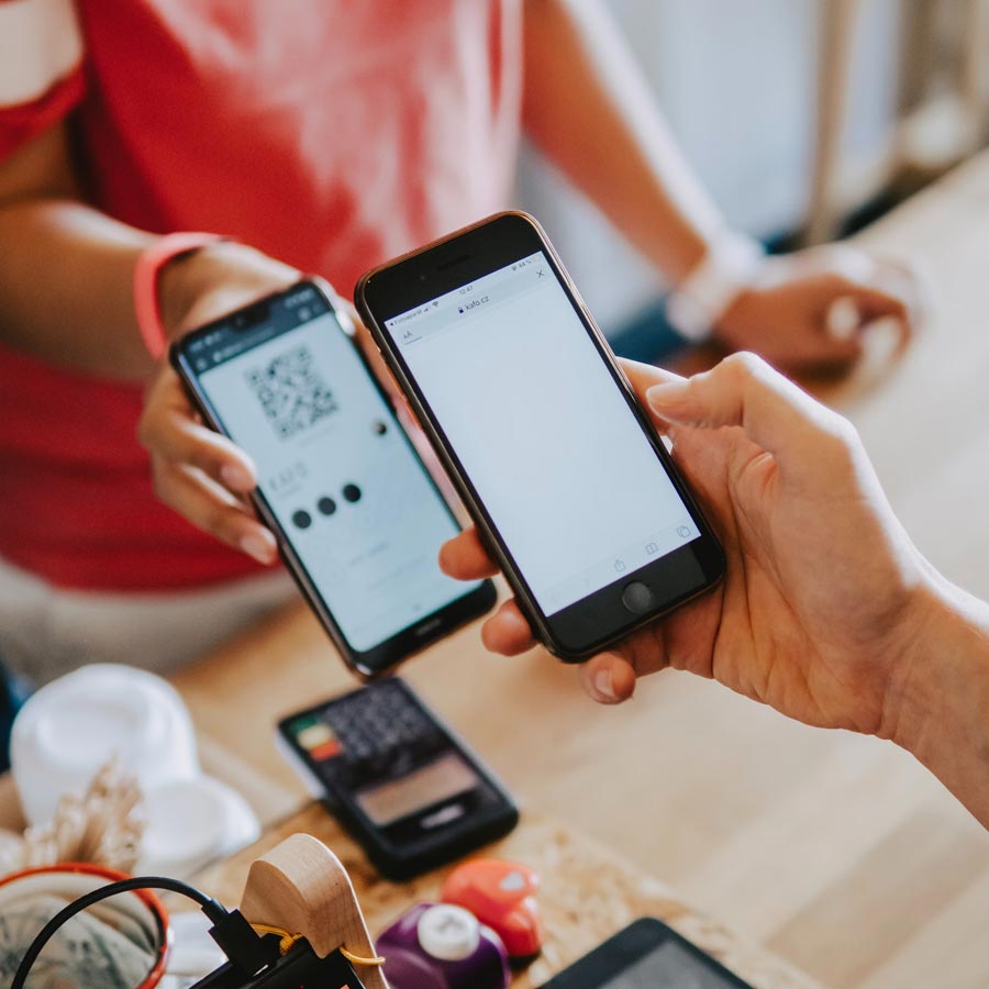 How Google Pay and Phonepe earn from UPI, what is their business model