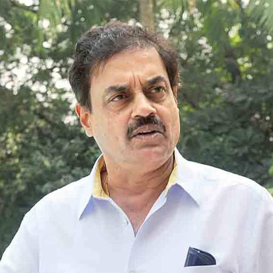 Dilip Bengsarkar questions the basis on which Indian party elections are being held
