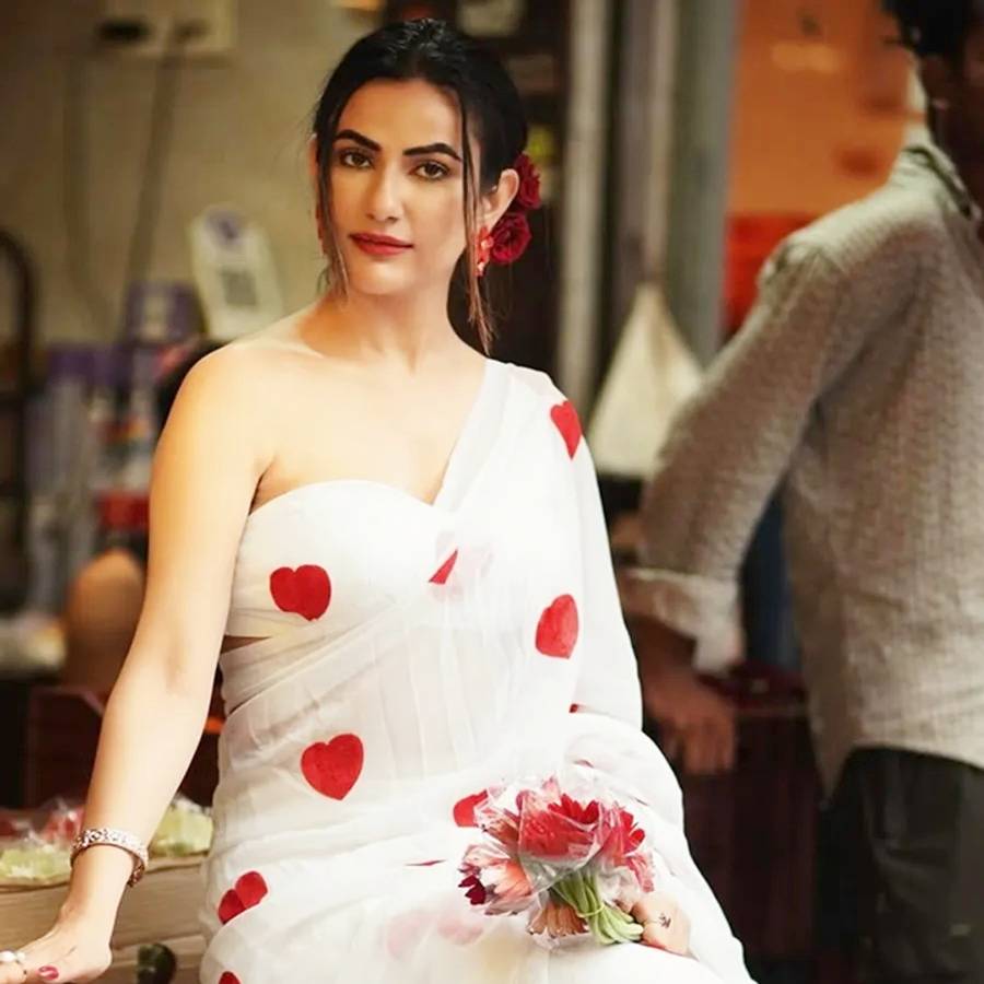 Ruchi Gujjar Booked For Creating Ruckus At Film Premiere In Mumbai dgtl