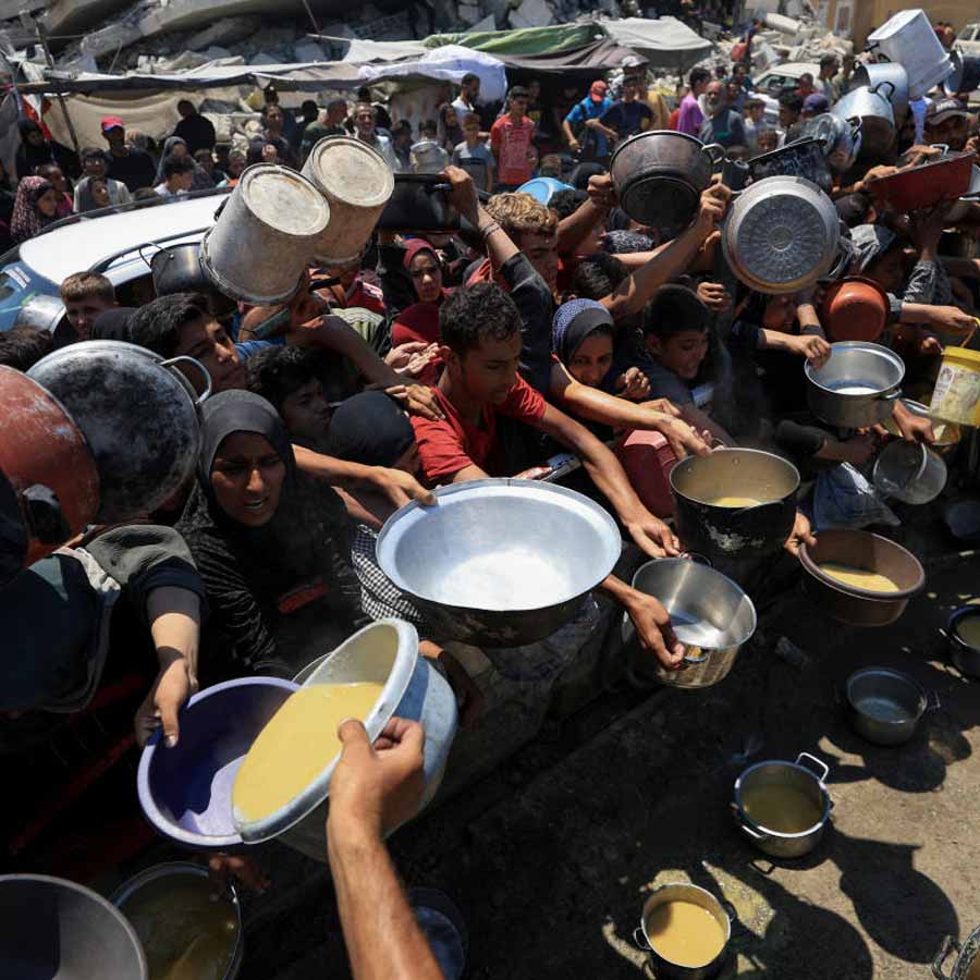 Doctors in Gaza worried about starvation, several nations start air droping aid dgtl