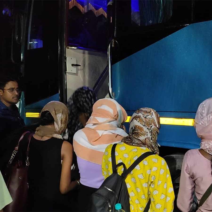 Many women rescued from Siliguri bus terminus before being trafficked dgtld