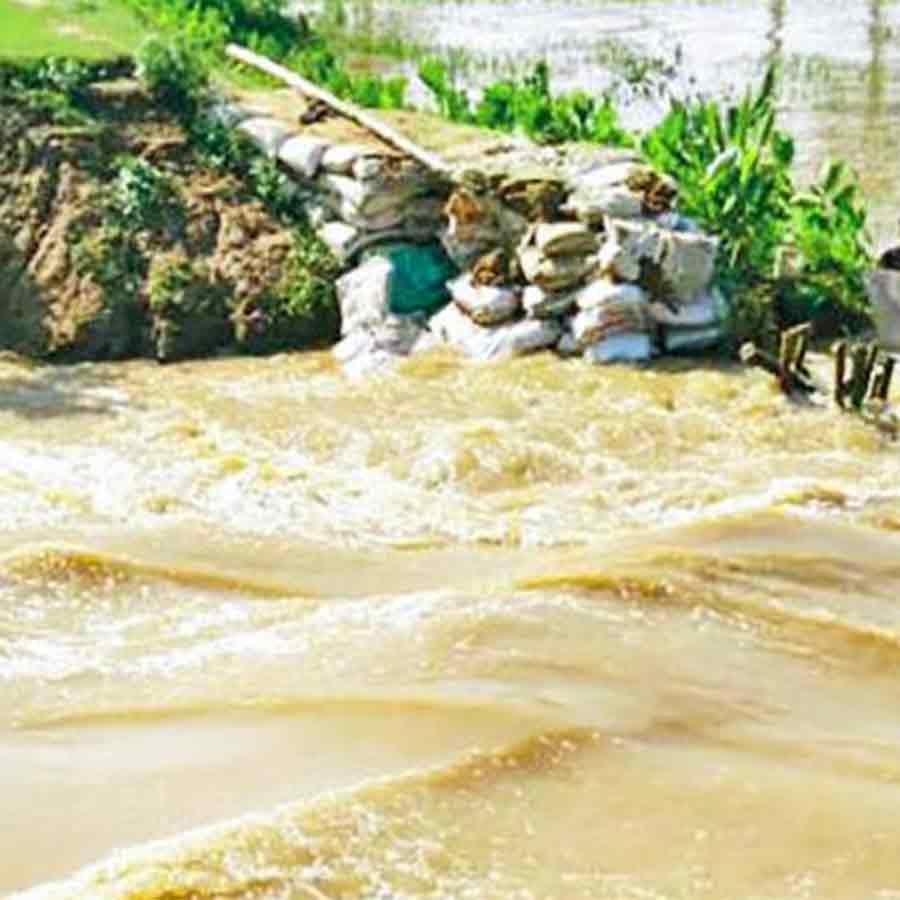 Floods across Bengal have not yet been controlled