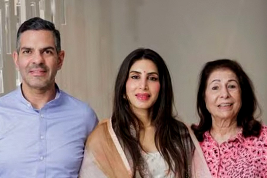 All need to know about Sunjay Kapur’s company Sona Comstar’s 30 thousand crore rupees empire succession row