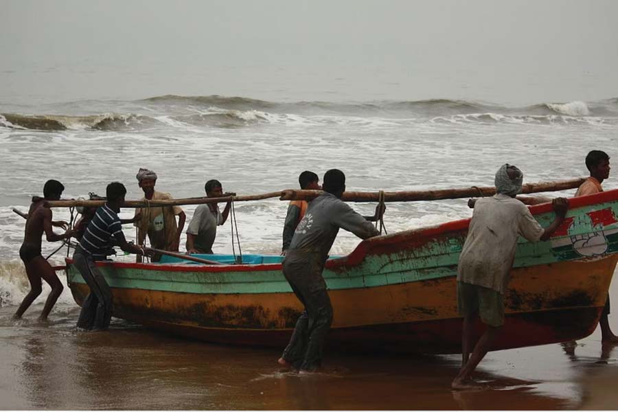 14 Tamil Nadu fishermen arrested by Sri Lankan Navy