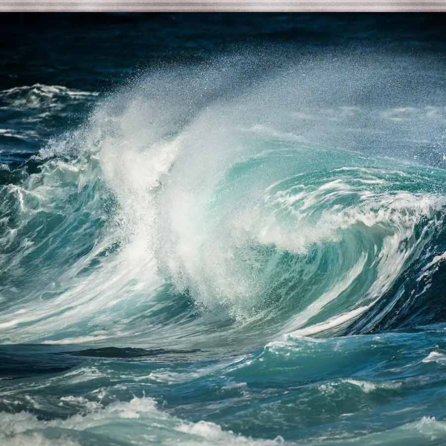 Tsunami hits some part of Japan, dispute transport services