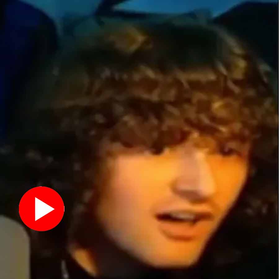 Video shows American youth stuck with lightning while livestreaming game