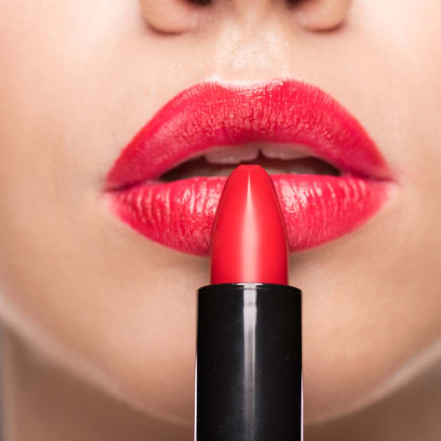 Five tips you should follow while applying Lipstick to prevent lip pigmentation dgtl