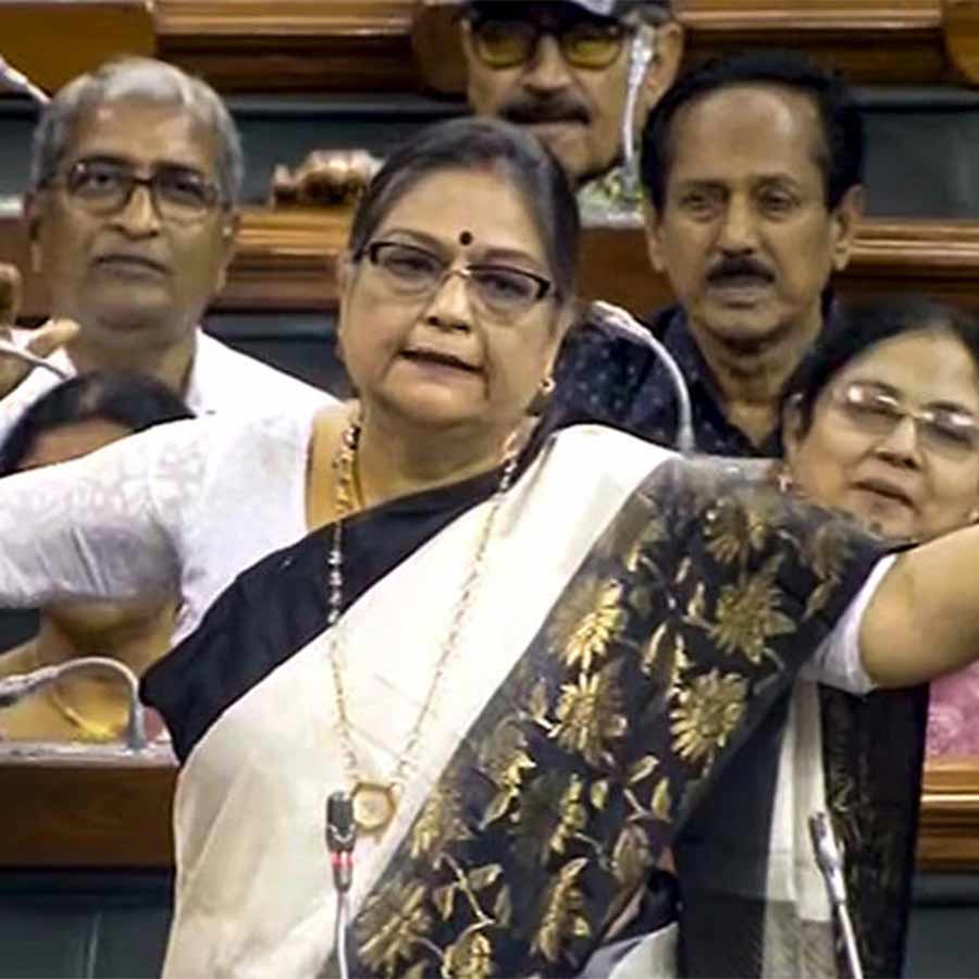 Chaos in Lok Sabha after BJP MP Soumitra Kha in protest when TMC MP Kakali Ghosh Dastidar was speaking