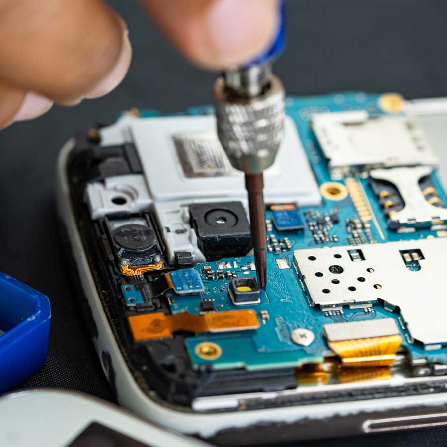 India’s 3200 crore dollar smartphone export target is under threat amid informal trade restrictions of China