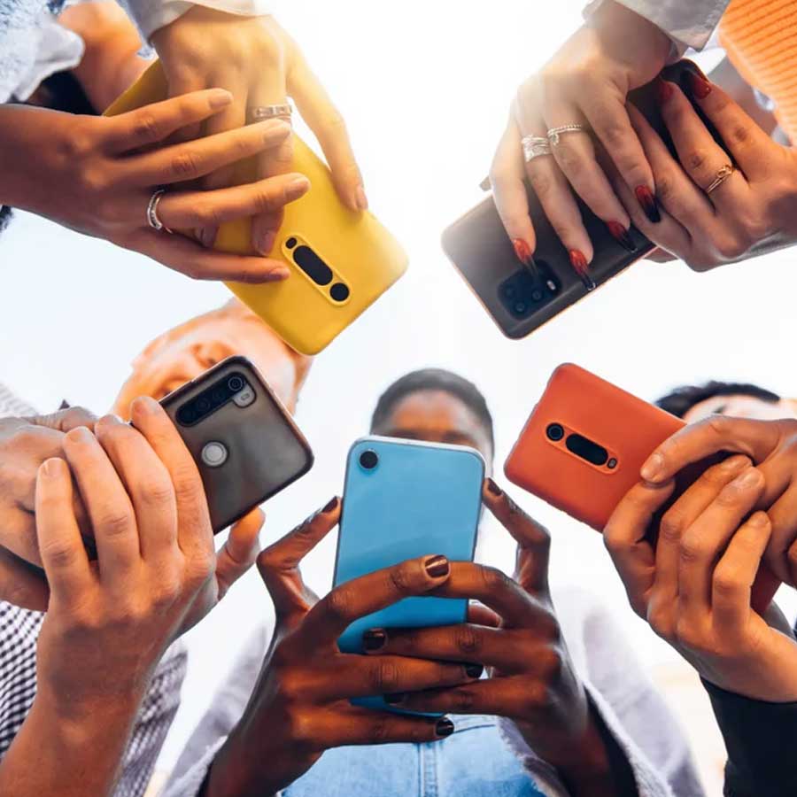 India’s 3200 crore dollar smartphone export target is under threat amid informal trade restrictions of China