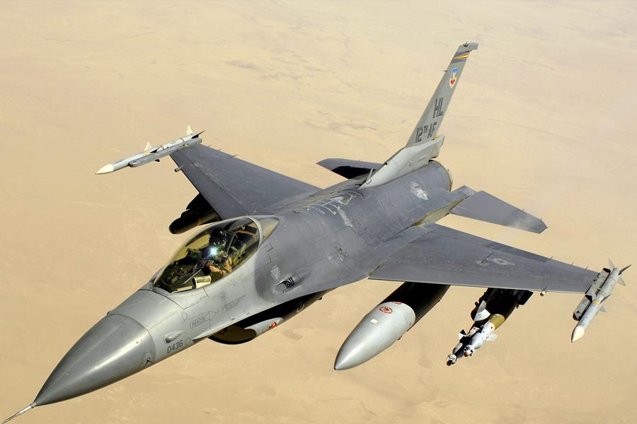 কুজ়ুলু জানিয়েছেন, এফ-১৬ এবং এফ-৪ যুদ্ধবিমান থেকে শত্রুঘাঁটিতে গাজ়াপ ফেলে হামলা করতে পারবে তুর্কি বায়ুসেনা। আগামী দিনে ড্রোন থেকে যাতে এই বোমা ব্যবহার করা যায় সেই চেষ্টা চালাচ্ছেন তাঁরা। অন্য দিকে, হায়ালেটকে বাঙ্কার বাস্টার বোমা বলা যেতে পারে। কংক্রিট বা ইস্পাতের দেওয়ালের শক্ত কাঠামো ভেদ করে আক্রমণ শানানোর উদ্দেশ্যে একে তৈরি করেছেন আঙ্কারার প্রতিরক্ষা গবেষকেরা।