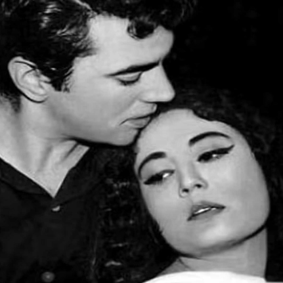 ‘ফুল অউর পাত্থর’ ছবিতে ধর্মেন্দ্র ও মীনা কুমারী। 