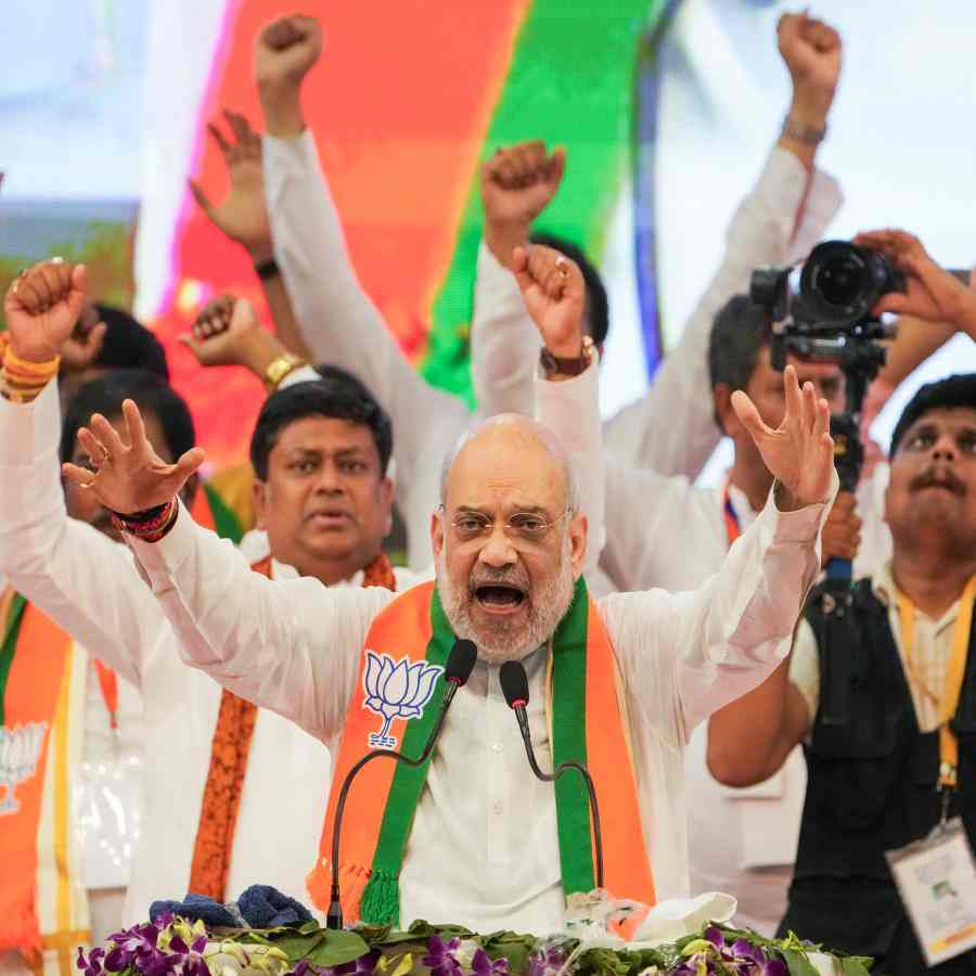 Amit Shah’s high pitched rhetoric against Mamata Banerjee in Kolkata meeting, Challenges Bengal CM to save deposit without rigging dgtl
