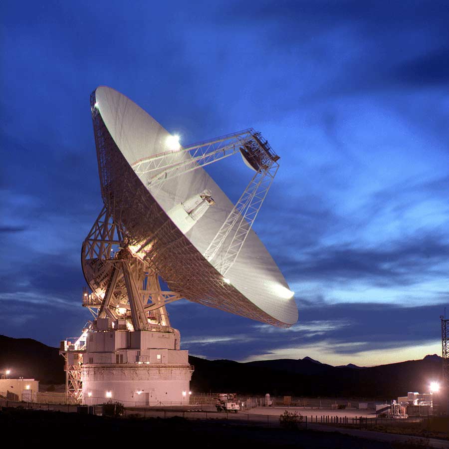 Astronomers in Australia detect mysterious space object sending radio and x-ray signal to earth every 44 minutes dgtl