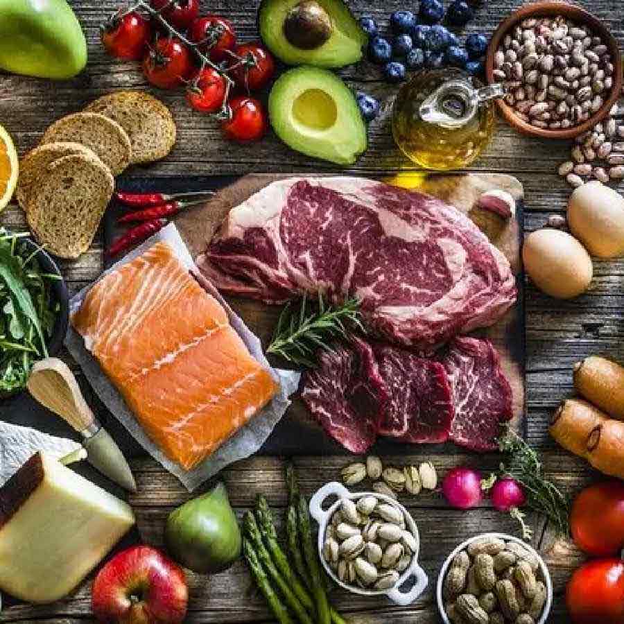 How to get vitamin B12 from non veg, veg and vegan foods to avoid some health risks dgtl