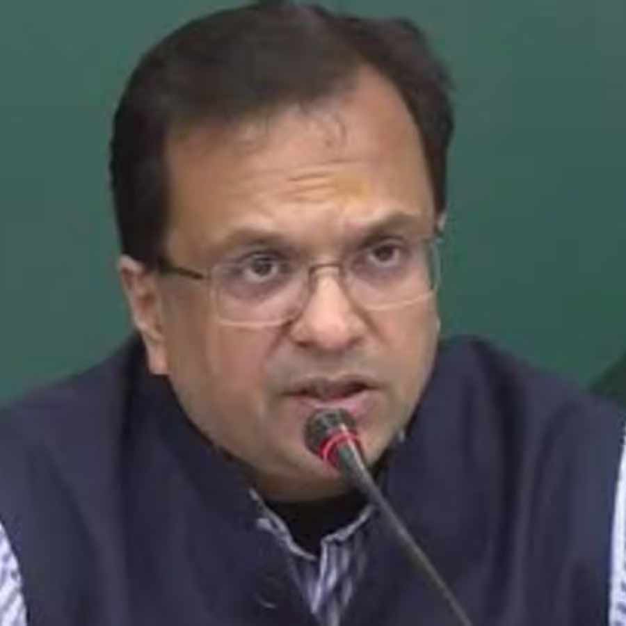 West Bengal administration to hold a meeting with Home Secretary of india Gobinda Mohan regardng border issues