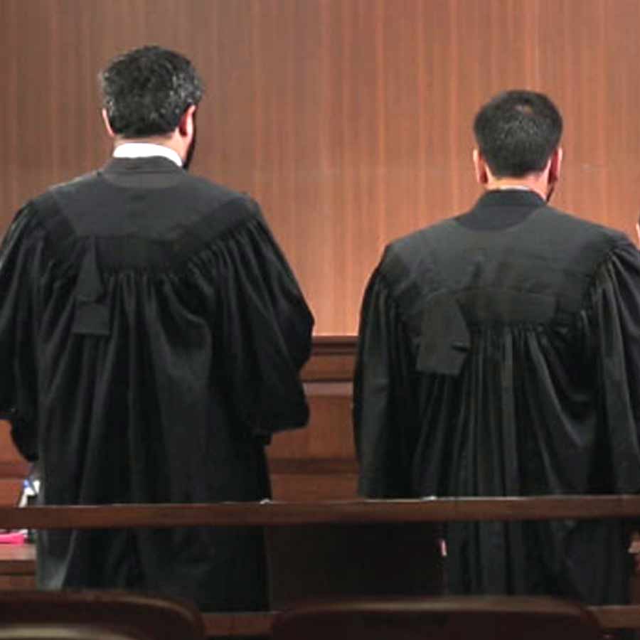 Serampore Lawyers protested against wall construction in court premises