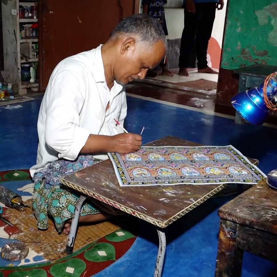 Raghurajpur Patachitra artists share their grievances against the government dgtl