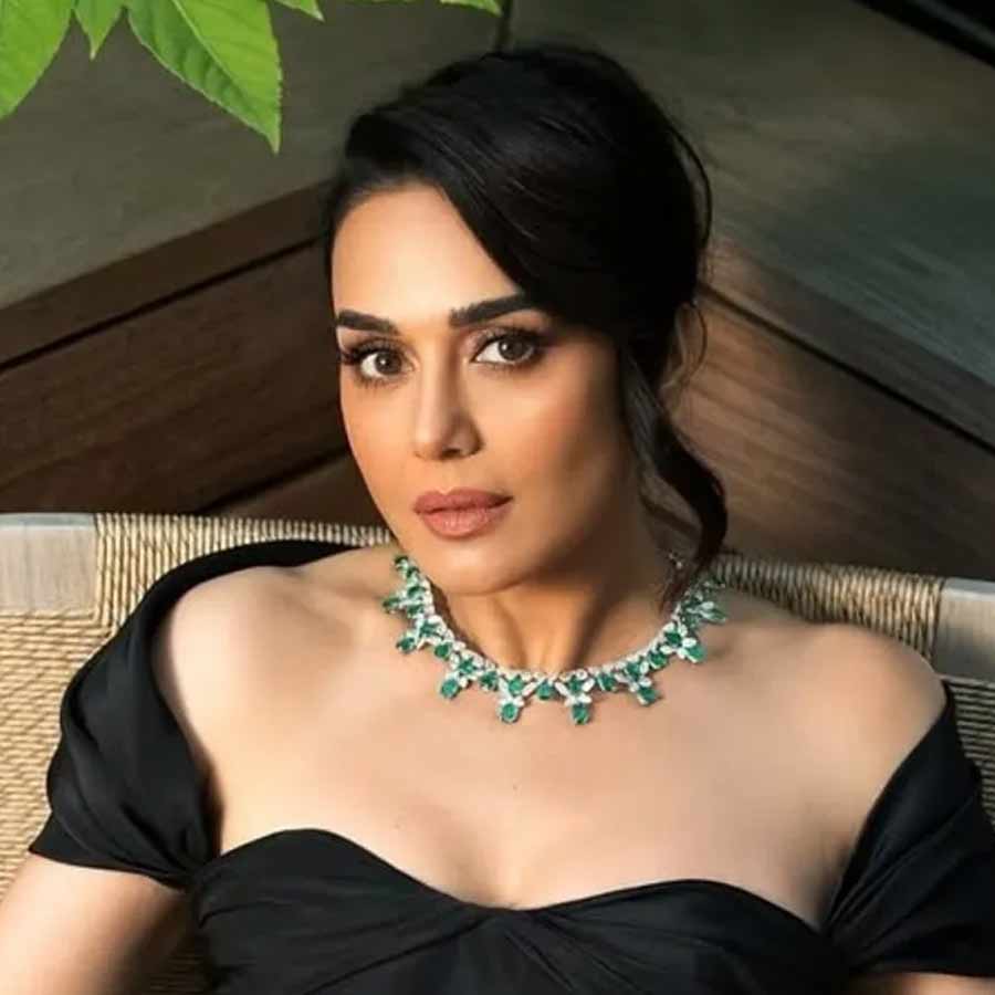 Preity Zinta Adopted 34 girl child when she was 34 due to this reason dgtl