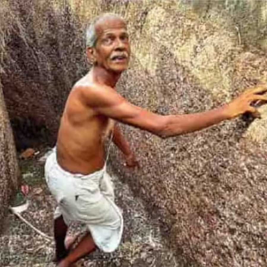 76 year old Balakrishna Aiya of Goa dug through rock surface to bring water to his village dgtl