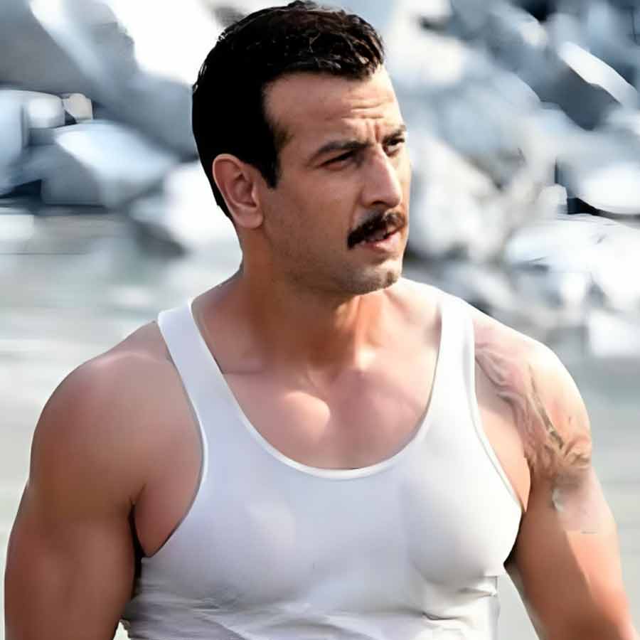 Actor Ronit Roy shares how he lost 8 kgs in 2 months at 59