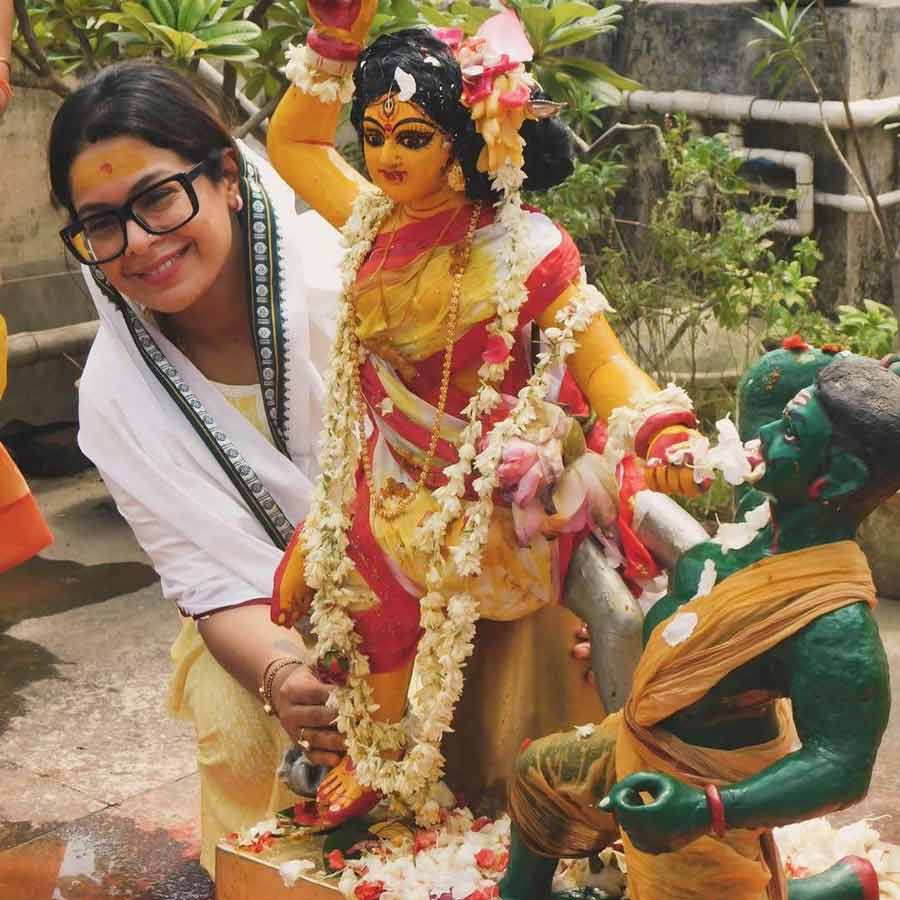 Singer Iman Chakraborty has equal respect for all gods dgtl