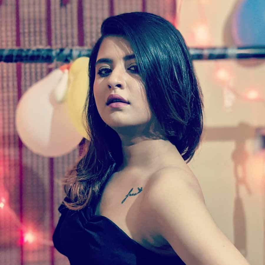 Actress Rupsha Chatterjee criticized for posting daily vlog wearing torn attire dgtl