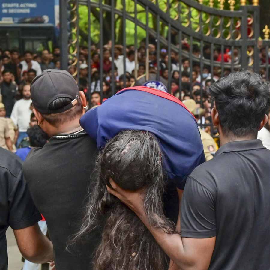 Lost his son in Bengaluru Chinnaswamy Stadium stampede during RCB IPL celebration, father urges authorities for his body dgtl