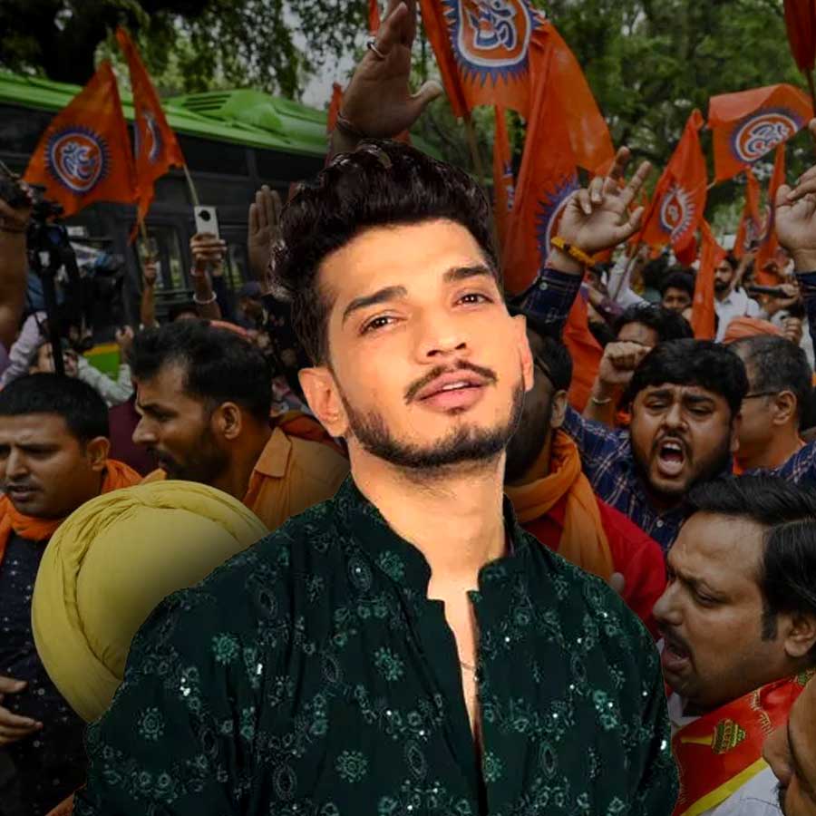 Munawar Faruqui removed from an Event In mumbai from threat of Bajrang dal VHP