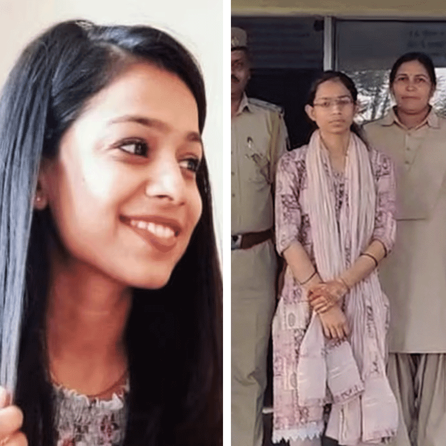 Relationship manager of the bank misused the users FD money in stock market