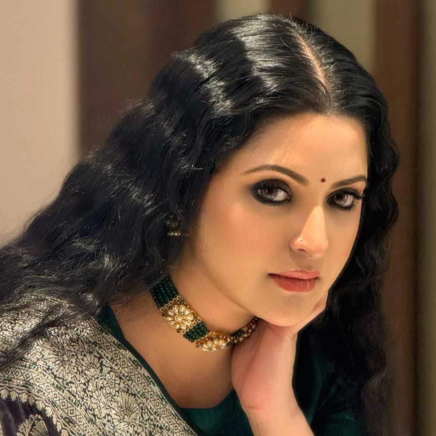 Actress Pori Moni Celebrating Kurbani Eid At Her Nana’s House dgtl